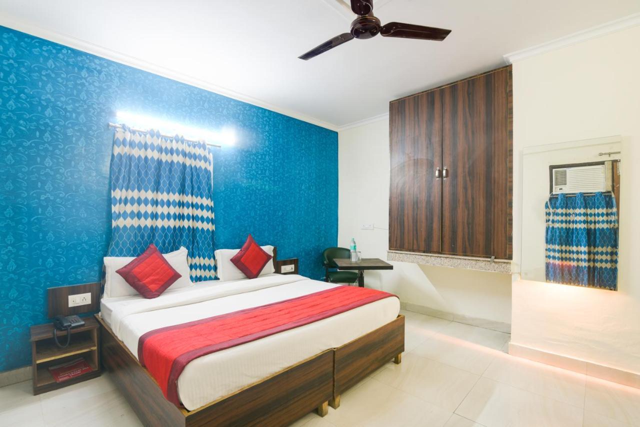 The River Front Hotel At Delhi Airport New Delhi Exterior photo